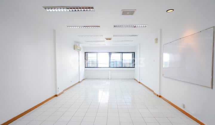 Dijual Cepat Ruko Gandeng 4 Lantai, Pangeran Jayakarta