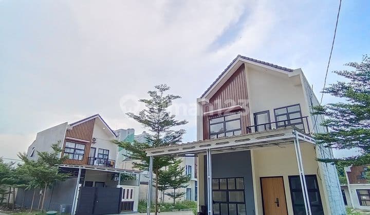 2 Lantai Strategis Pinggir Jalan Kota