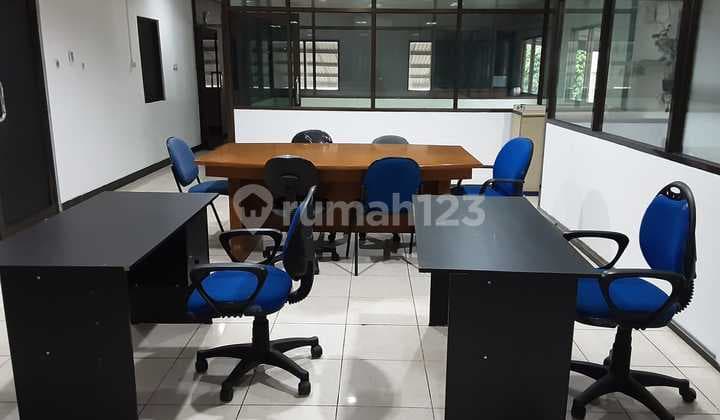 Disewakan 4 Ruangan Kantor Didalam Pergudangan di Jalan Narogong di Bekasi Huuh