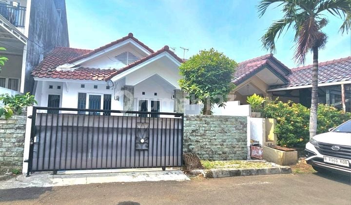 Dijual Cepat Rumah di Bulevard Hijau Harapan Indah Bekasi