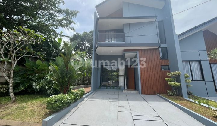 Dijual Rumah 2 Lantai Bebas Banjir Fasilitas Lengkap