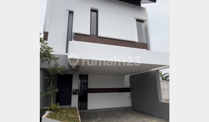 Rumah 2 Lantai Murah Bebas Banjir Lokasi Strategis