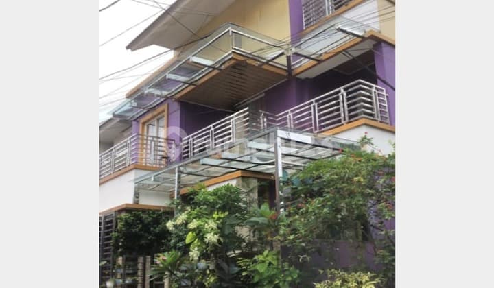 Rumah Siap Huni Lokasi Strategis Bebas Banjir Full Fasilitas