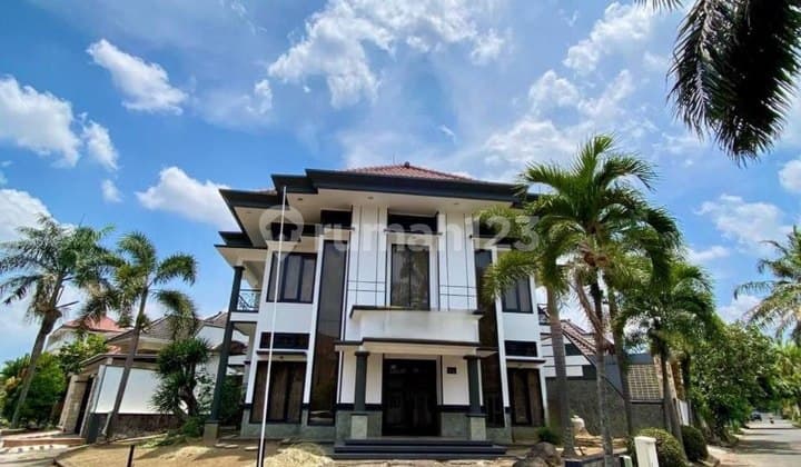 Rumah Hook 2 Lantai Cocok Kost Depan Umm Tlogomas