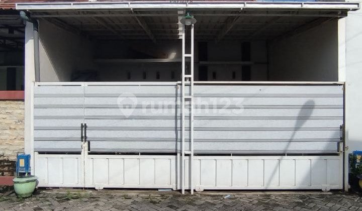 Rumah Minimalis Modern di Ikan Tombro Lowokwaru Malang