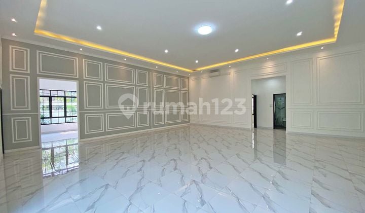Rumah Mewah Akses Mudah 4 Menit ke Stasiun MRT Cilandak di Cilandak - Jakarta Selatan