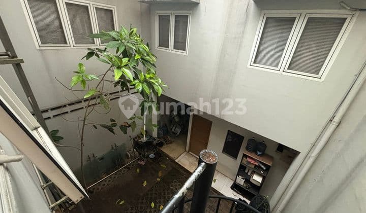 Gudang dan Kantor Furnish di Kawasan Pergudangan Taman Tekno, BSD Tangerang