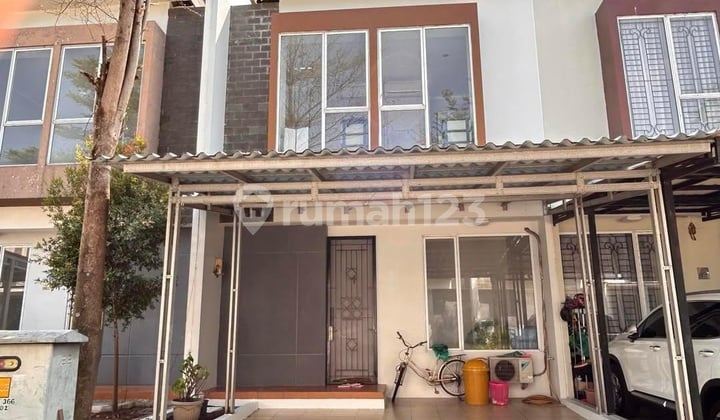 Rumah Indah 2.5 Lantai Dalam Cluster di Graha Raya, Tangerang Selatan