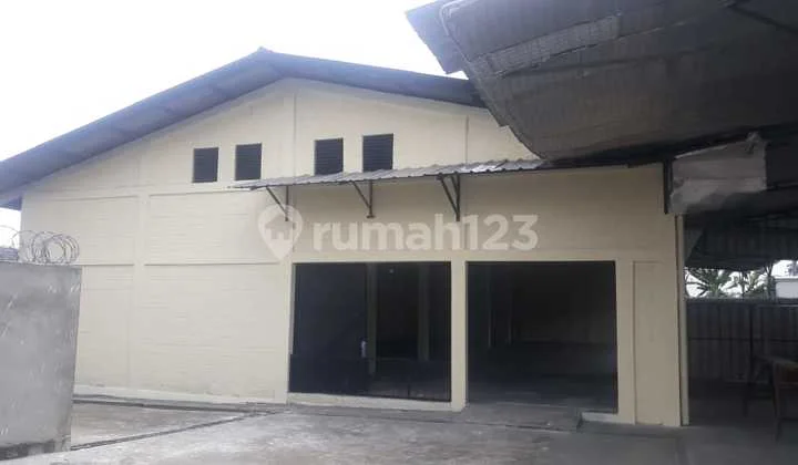 Well-Maintained Warehouse Strategic Location One Step to Tb Simatupang Toll Road in Pasar Rebo, East Jakarta