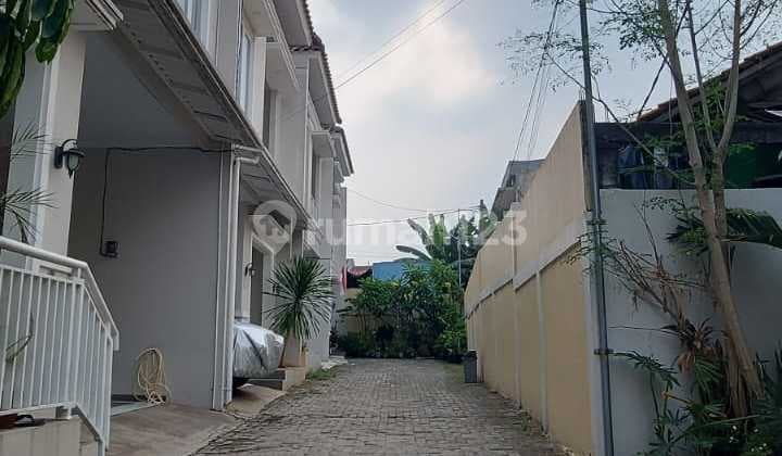Rumah Bagus Dalam Cluster Lokasi Strategis di Jagakarsa, Jakarta Selatan