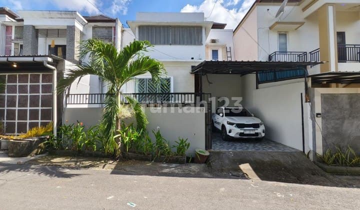 For Sale Ready Unit and Fully Furnished House in Kerobokan, Badung, Very Strategic Location