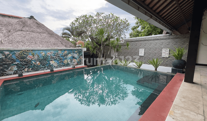 Disewakan Fully Furnished Villa dengan View Laut dan Bandara di Jimbaran, Kuta Selatan