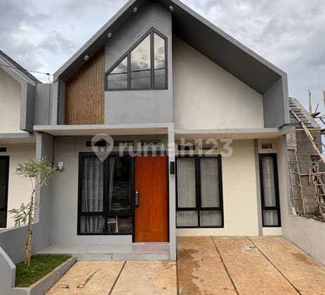 Hunian Modern Baru Ala Scandinavian. Full Furnish, di Kec Tajurhalang Bogor. One Gate Sistem di Lokasi Strategis Deket Tol Jagorawi