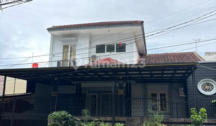 Hunian 2 Lantai Modern di Lingkungan Asri dan Nyaman di Kramat Jati Jakarta Timur