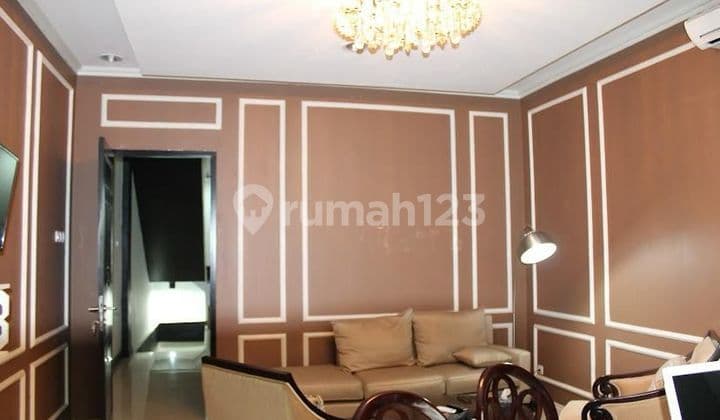 Ruko 3 Lantai dengan Rooftop Lokasi Strategis di Cawang Jakarta Timur