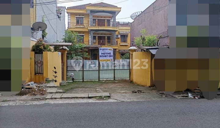 Rumah 3 Lantai Lokasi Strategis di Kalisari Jakarta Timur