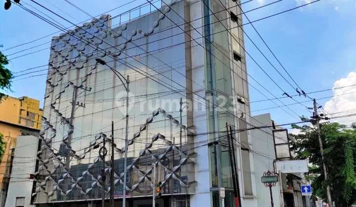 Dijual Hotel Aktif di Gajahmada Semarang