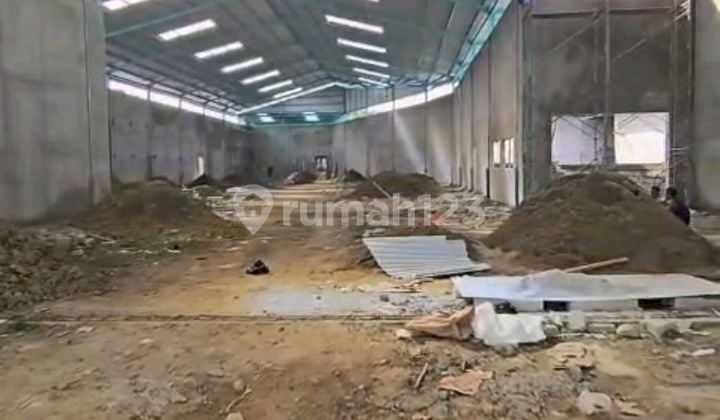 Large Warehouse for Rent in Rawa Buaya