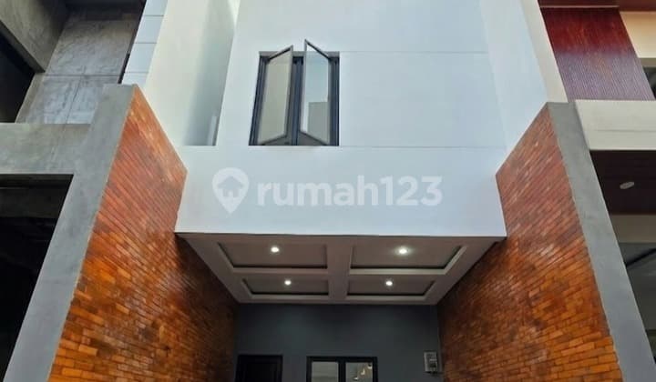 Dijual Rumah KPR Matraman Jakarta Timur Deket Tol Pisangan