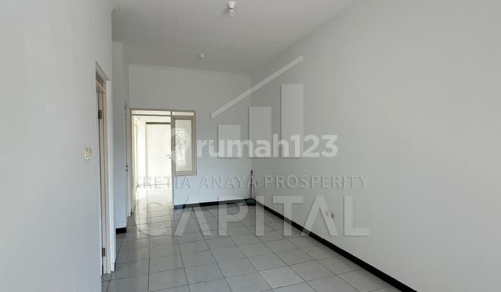 Rumah Minimalis di Taman Kopo Indah 3, Bandung