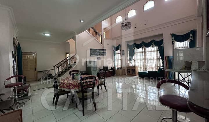 Strategic Residence can be Business Place or Cafe at Thi (Main Road)