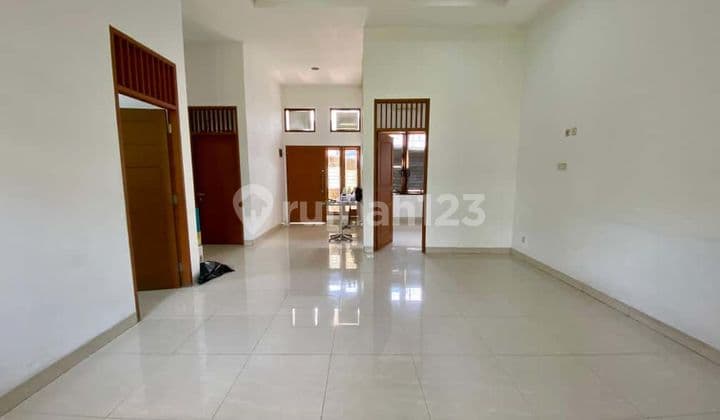 Rumah di Kav Dki