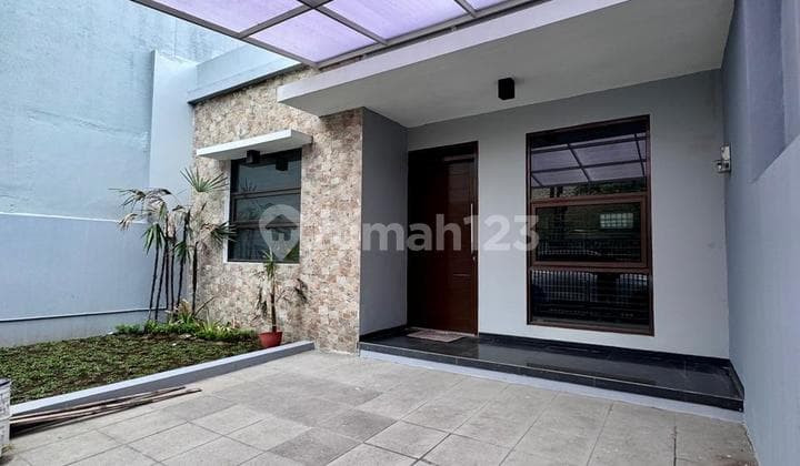 Dijual Rumah Minimalis Siap Huni di Taman Kopo Indah