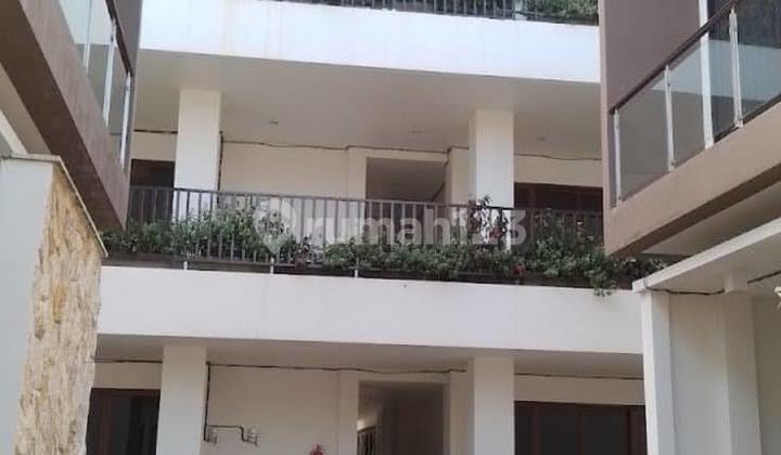 Villa 14 Units and Apartment 35 Units Pool Furnish Strategic Berawa