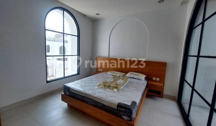 Villa Mayoritas Ekspat Strategis Lengkap di Jimbaran. Turun Harga