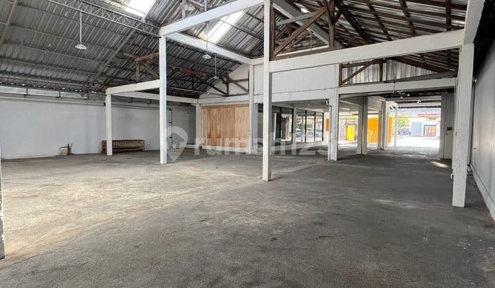 Gudang Luas 2 Lantai Ada Kantor Lokasi Premium Strategis di Renon