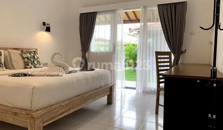 Villa Aktif Pool Lengkap Strategis View Sawah Dekat Pantai Canggu