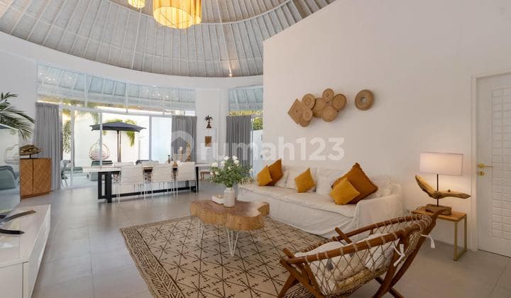 Villa Mewah Strategis Dekat Pantai Prime Location, Berawa Canggu