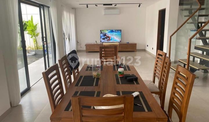 Dijual Villa Freehold di Seminyak Kunti, Badung