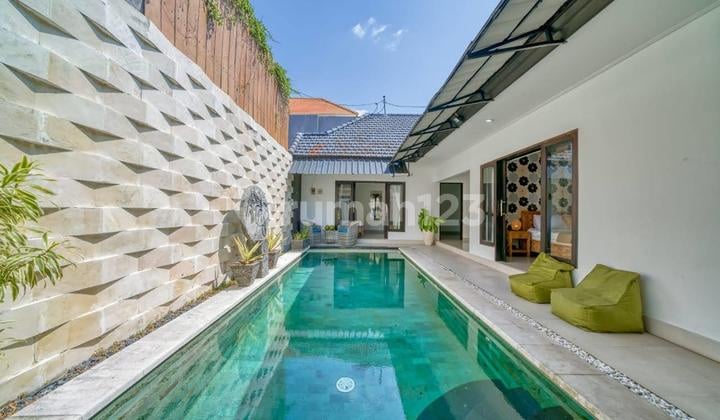 Dijual Villa di Jimbaran, Badung
