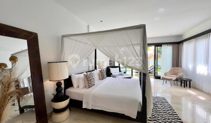 Villa Mewah Luas Furnish With Pool Strategis Dekat Pantai, Canggu