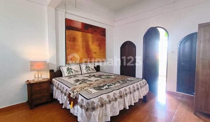 Villa Strategis Zona Kuning di Sunset Road Dekat Pantai, Seminyak