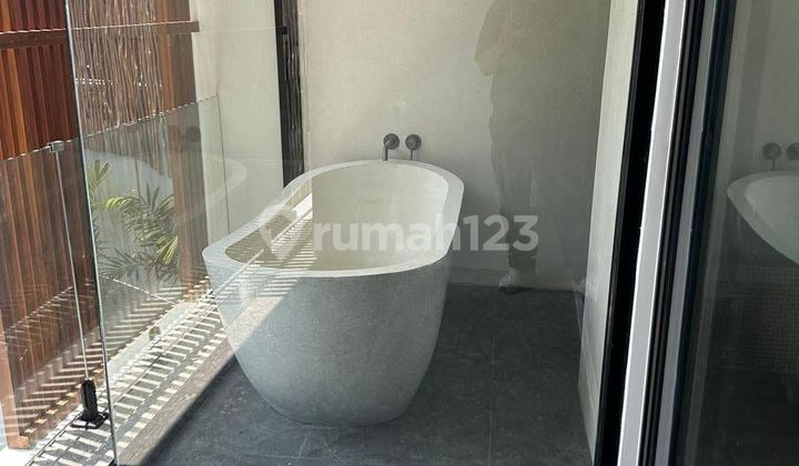 Villa 2 Units Rice Field View Near Beach Furnished Balcony Strategic Canggu