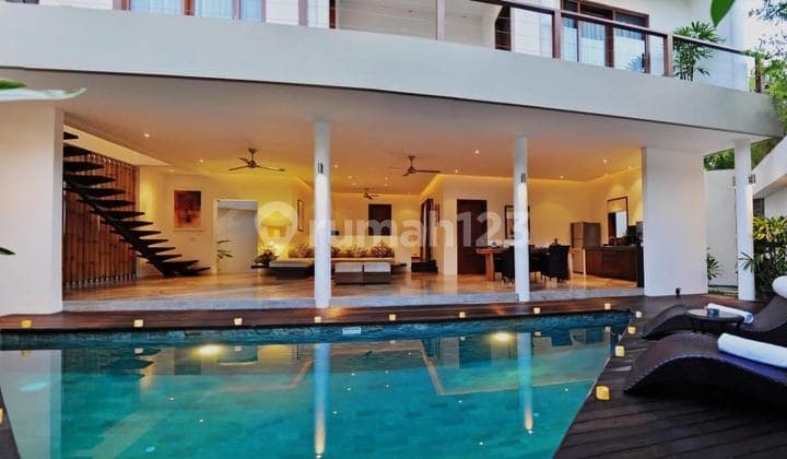 2-Bedroom Villa Fully Furnished with Swimming Pool Strategic Location Seminyak