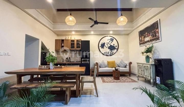 Villa Baru Lokasi Strategis 2 Lantai Dekat Pantai di Kedonganan