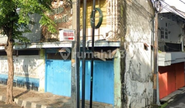 Tempat Usaha 2Lt Pojok Jl Panglima Sudirman/Pecinan Strategis