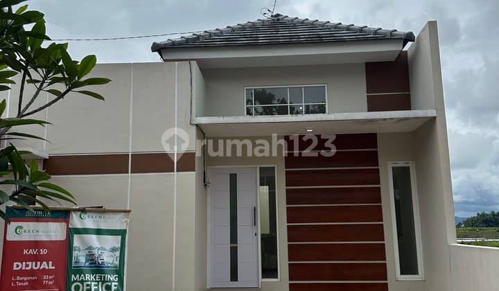 1 Lantai Terdekat Stadion Kanjuruhan