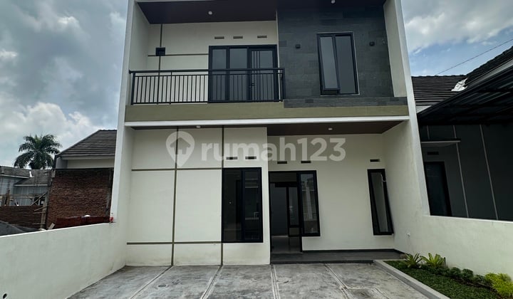 Hunian 2 Lantai Modern Minimalis