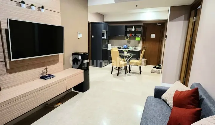 Yukata Suites 2BR Apartment: Cozy like Home, Strategic Location