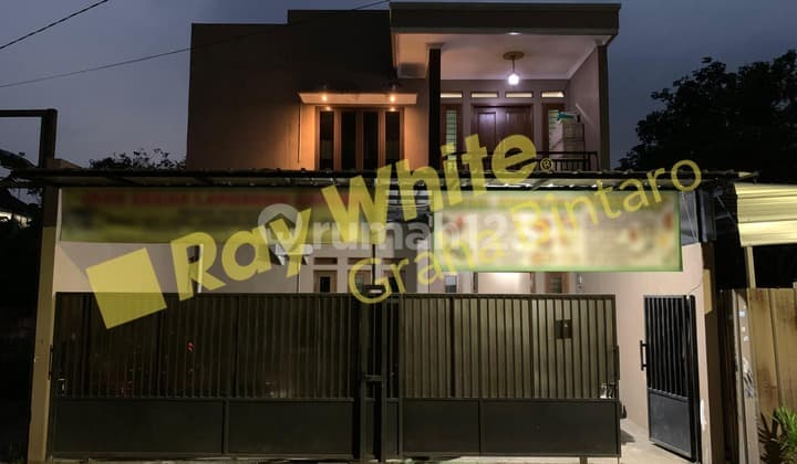 Rumah Modern Bangunan Bagus dan Kokoh di Area Graha Raya Dgn Harga Terjangkau