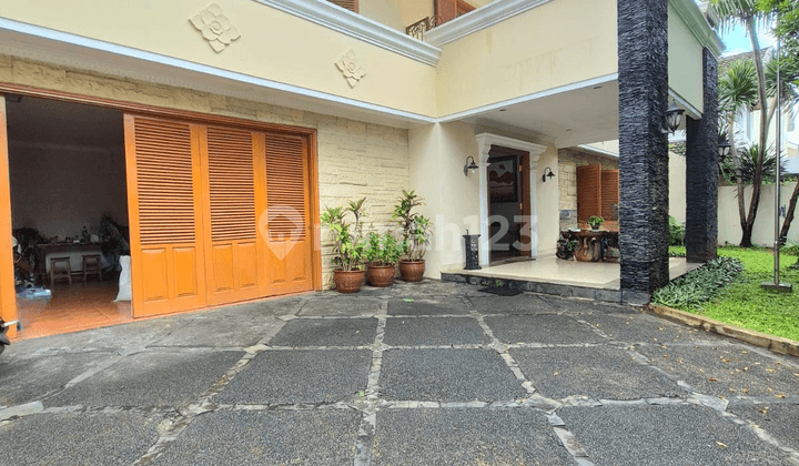 Rumah Mewah Tanah Luas Siap Huni di Bintaro, Pondok Aren, Tangsel