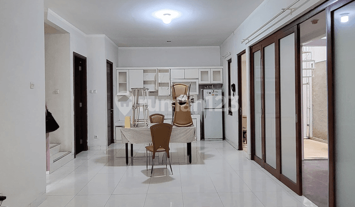 Di Jual Rumah Siap Huni Strategis Dekat Fresh Market di Discovery Bintaro