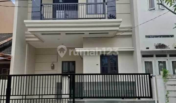 Rumah Baru 2 Lantai Siap Huni Dekat Toll Pargi Bintaro