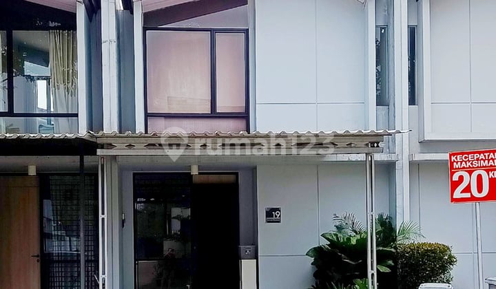 Rumah Siap Huni 3 KT di Jl Boulevard Waterfront Lippo Cikarang