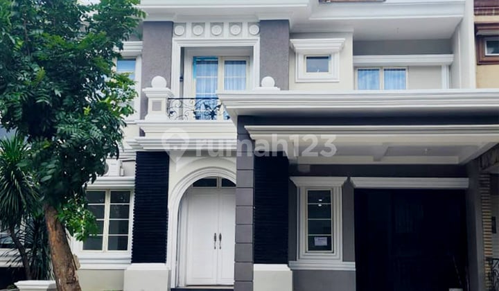 Sewa Rumah Cantik Fully Furnished 7+1 KT Greenwood Lippo Cikarang