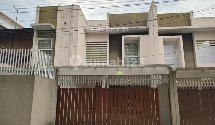 Rumah Asri Siap Huni di Setra Indah Bandung